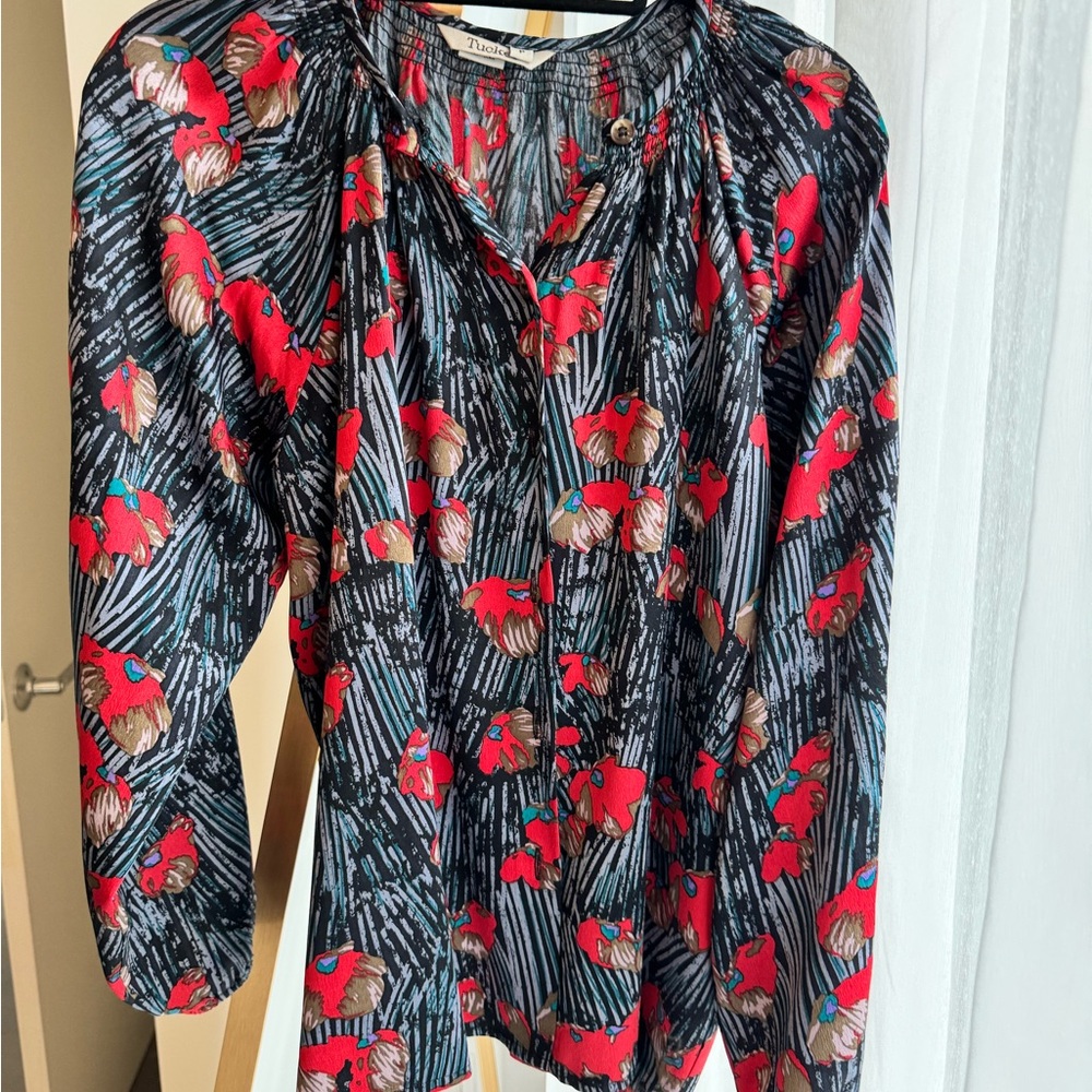 Tucker red and blue blouse Boho style. Petite